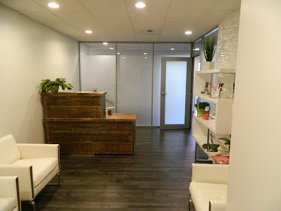Seattle Regenerative Medicine Center | Dr. Lucy Hostetter