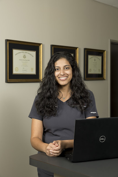 Dr. Akta Rajani