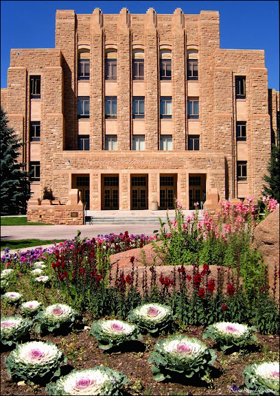 University of Wyoming University of Wyoming